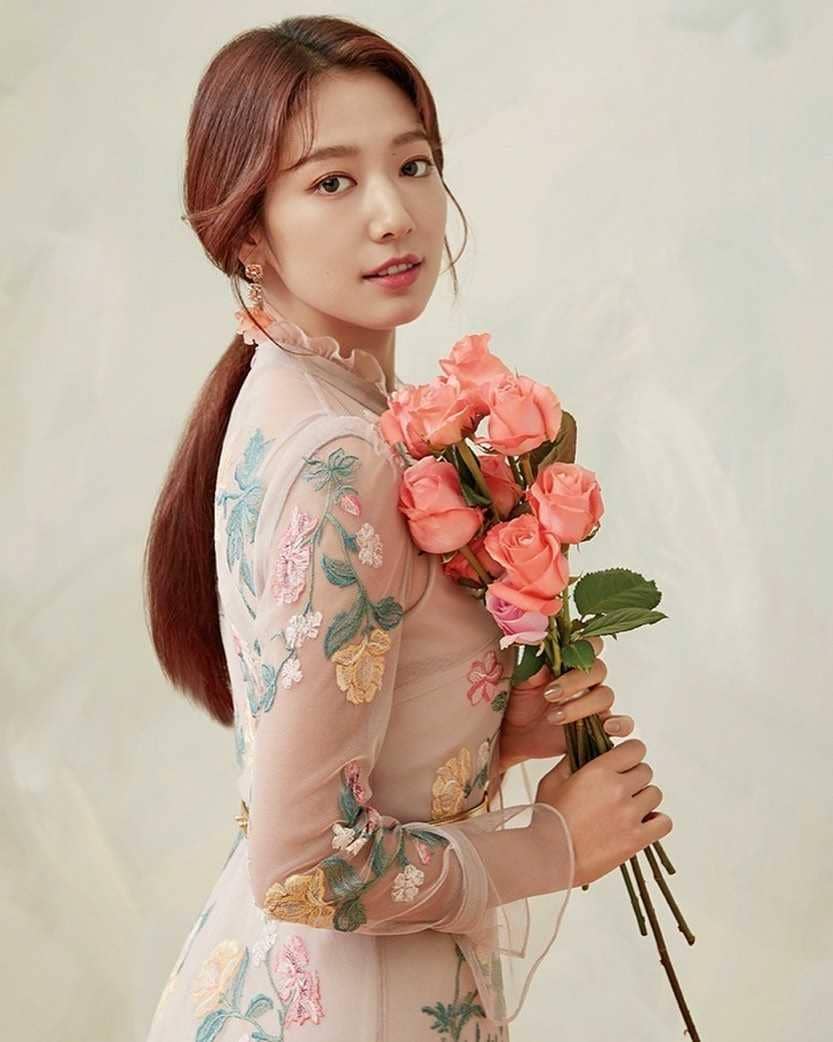 instagram.com/park.shinhye