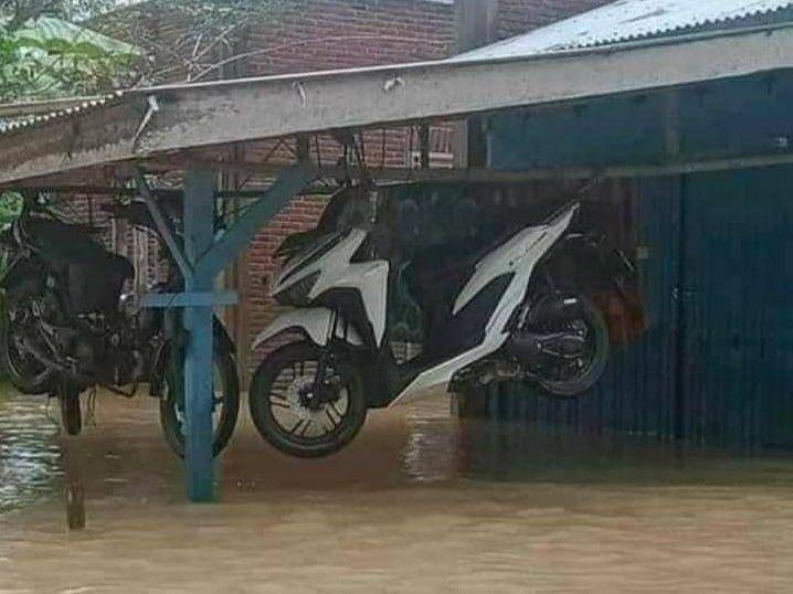 Ini 9 Lagi Foto Kelakuan Masyarakat Indonesia yang Terlalu Santuy!