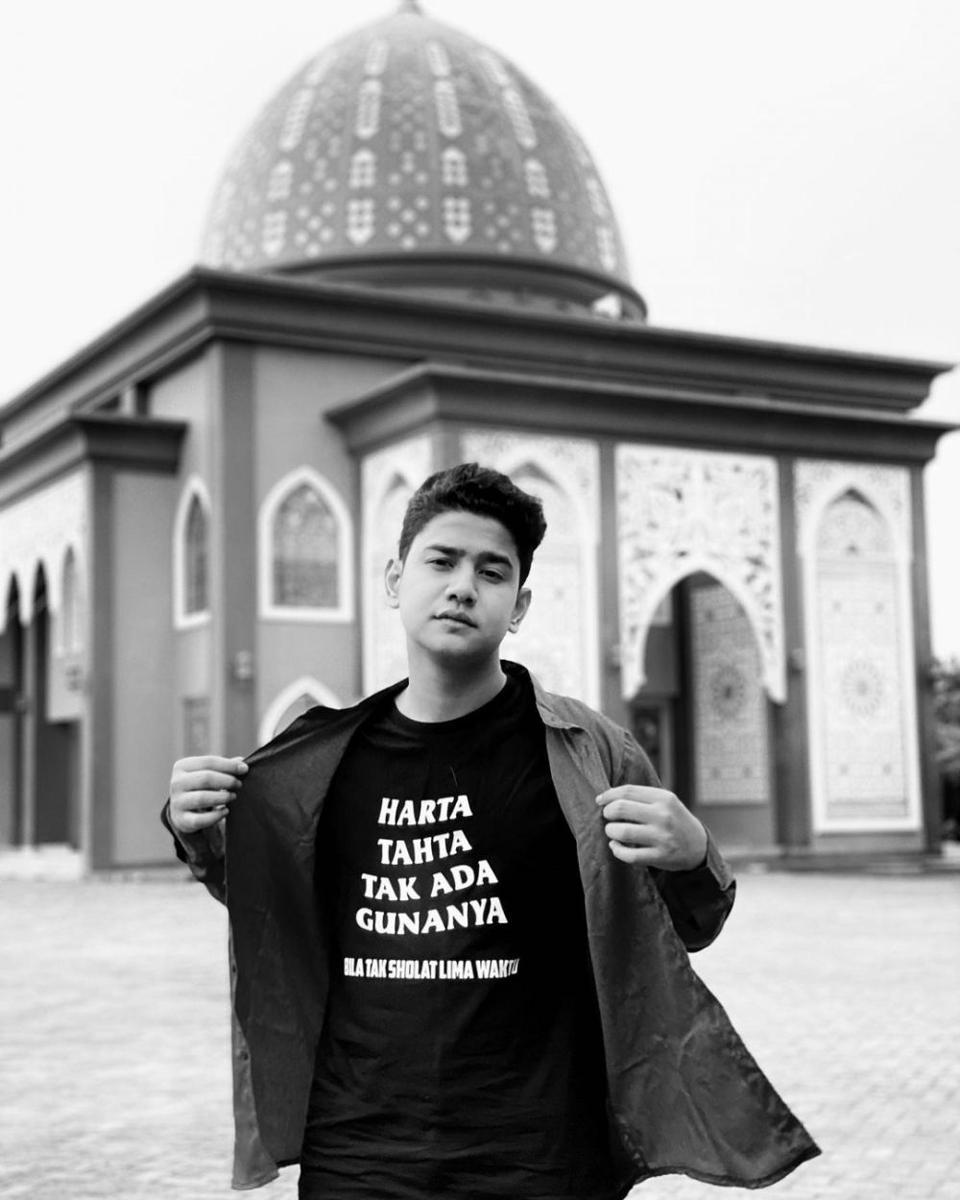 instagram.com/syakirdaulay
