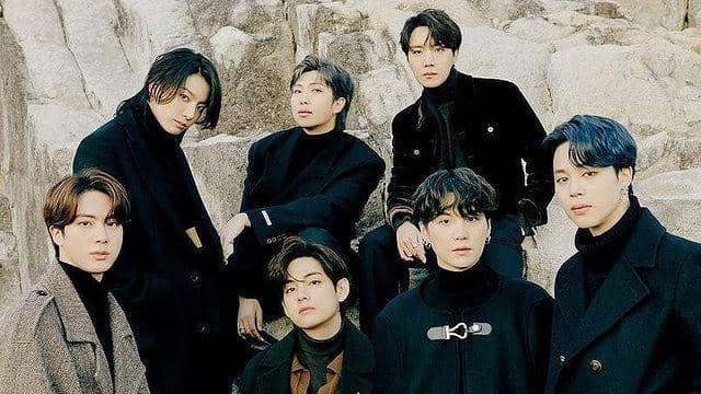 Tampil Gagah Sekaligus Gemas, 10 Pesona Pemotretan Musim Dingin BTS