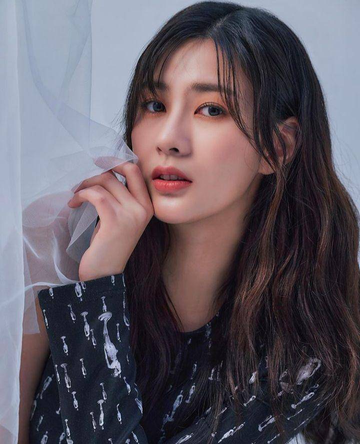 instagram.com/_ohhayoung_
