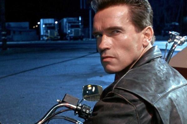 Inspiratif, 10 Bintang Hollywood Ini Berprestasi di Bidang Akademik!