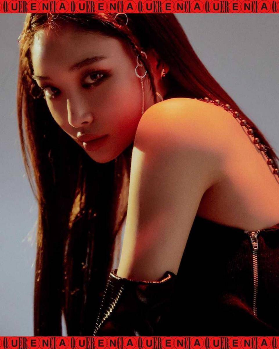 Instagram.com/chungha_official
