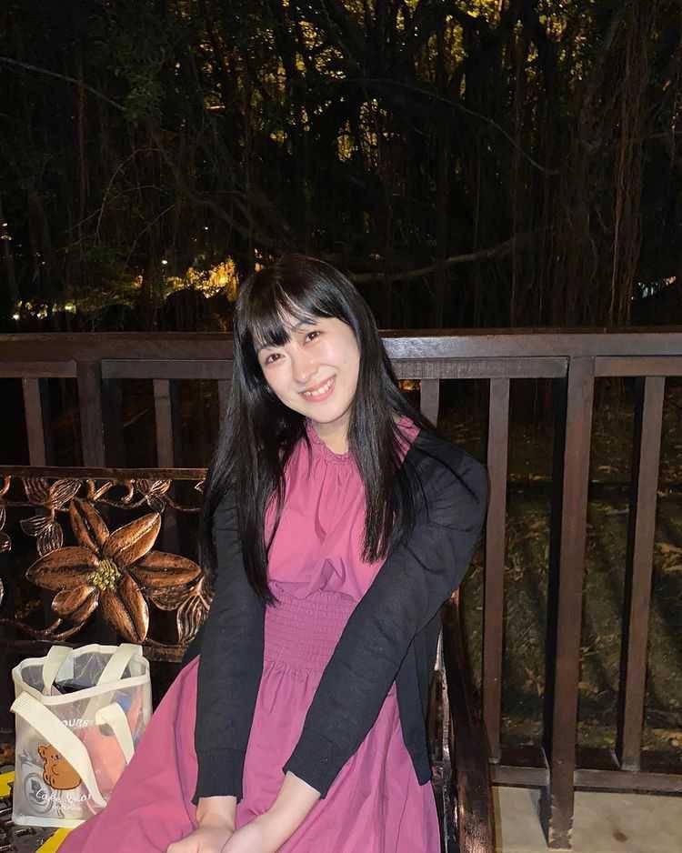 instagram.com/rina.cgm48official