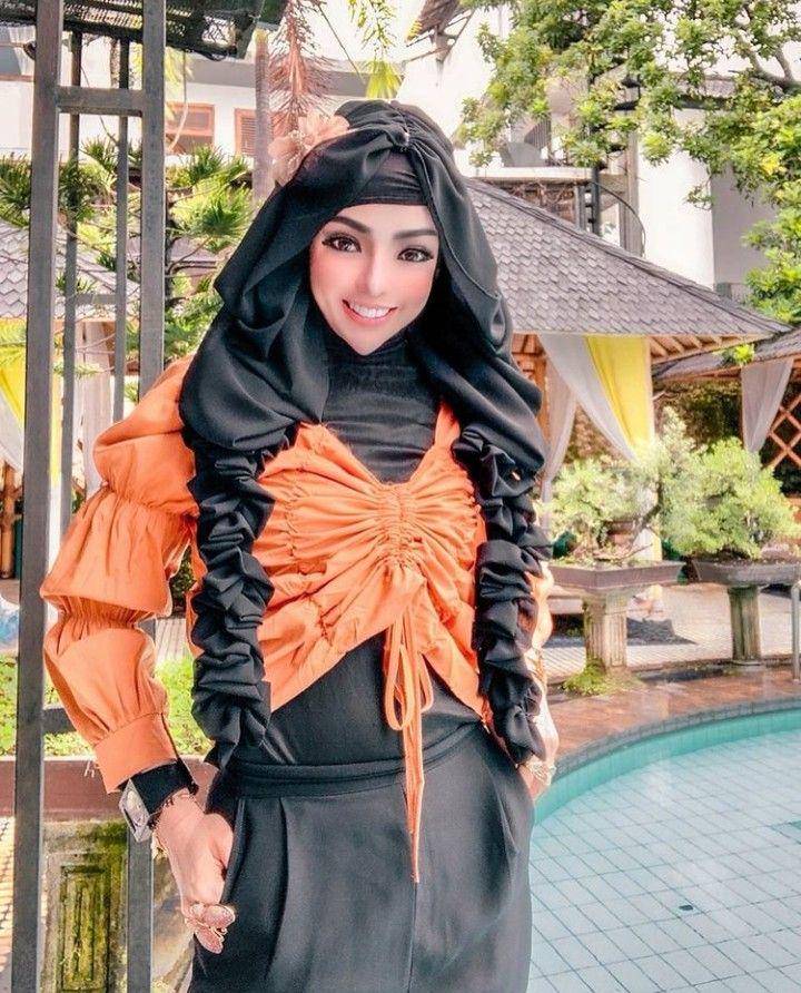 instagram.com/yuni_jasminebutiq