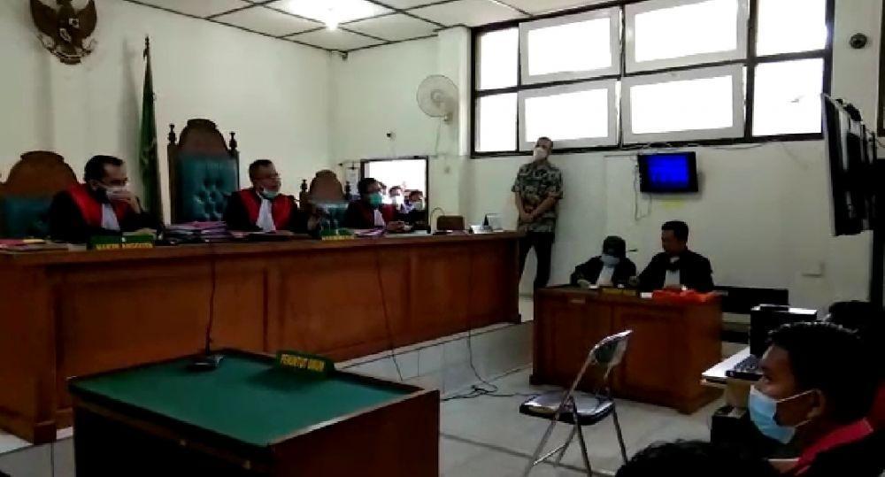 Hakim Bebaskan 5 Mahasiswa Pedemo UU Omnibus Law