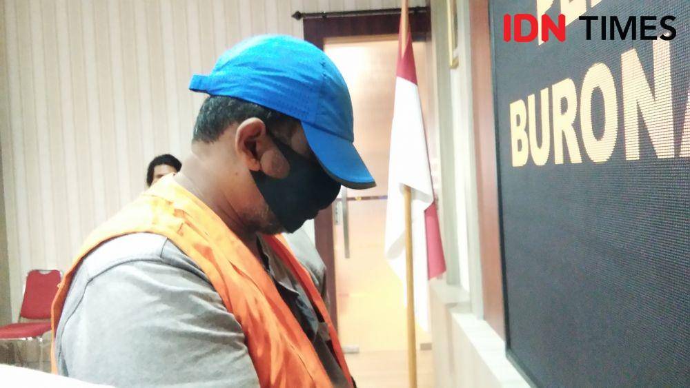 Kejaksaan Tinggi Aceh menangkap Muammar Khadafi, buronan kasus renovasi studio penyiaran (IDN Times/Muhammad Saifullah)