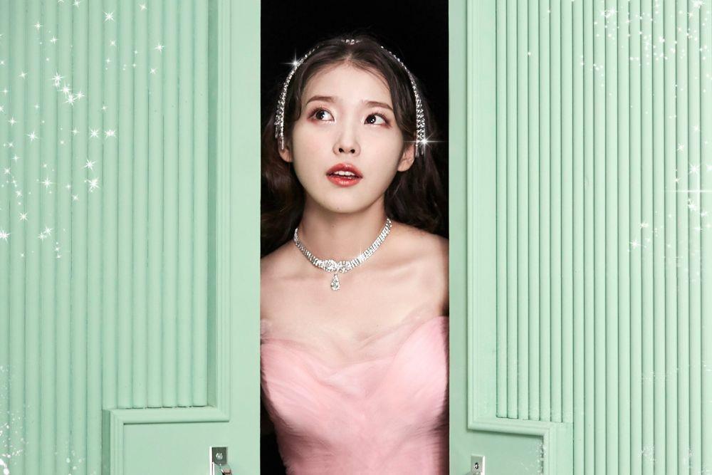 Lirik dan Makna Lagu Pra-rilis IU, Celebrity