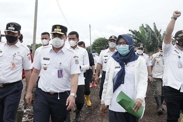 Persiapan tempat pemakaman umum Rorotan, Jakarta Utara (Instagram/bangriza)