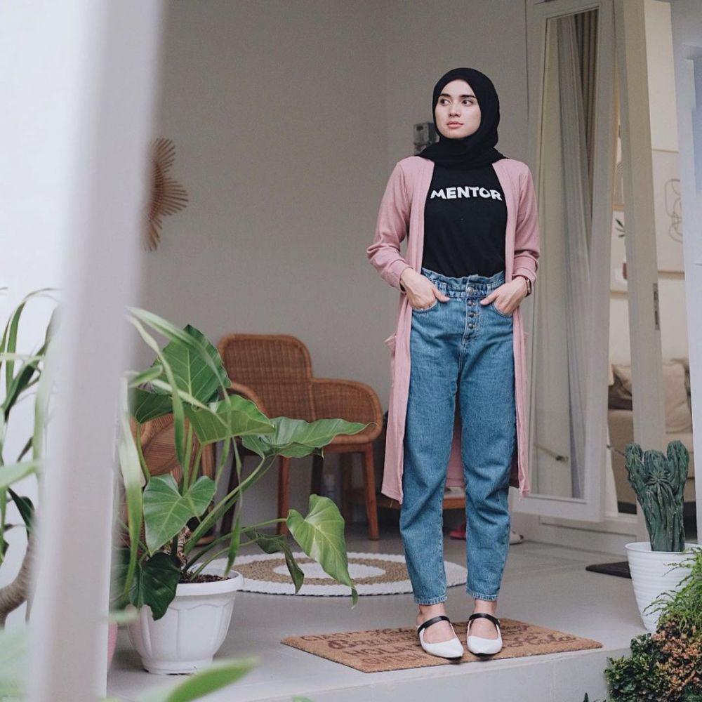 instagram.com/analisa.widyaningrum