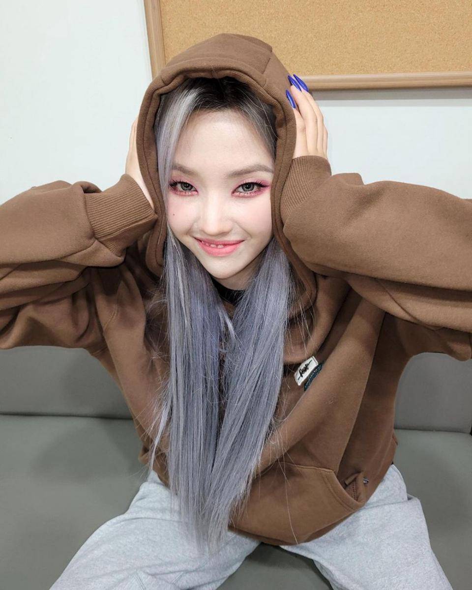 instagram.com/official_g_i_dle