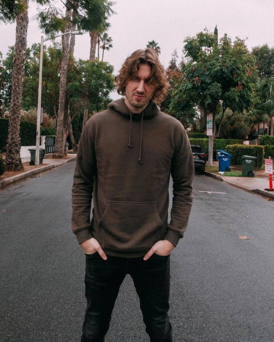 instagram.com/deanlewismusic