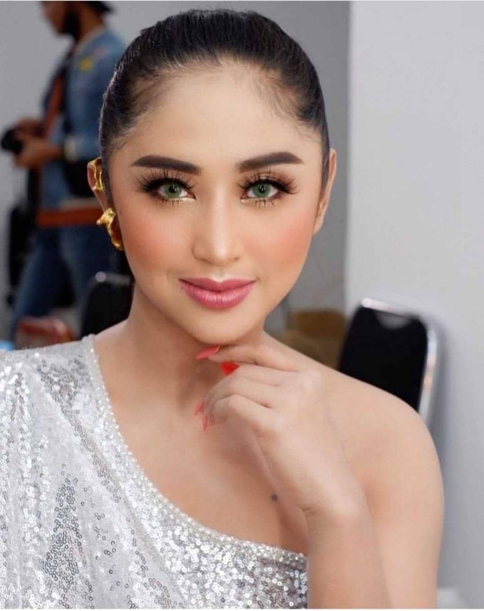 Instagram.com/dewiperssikreal