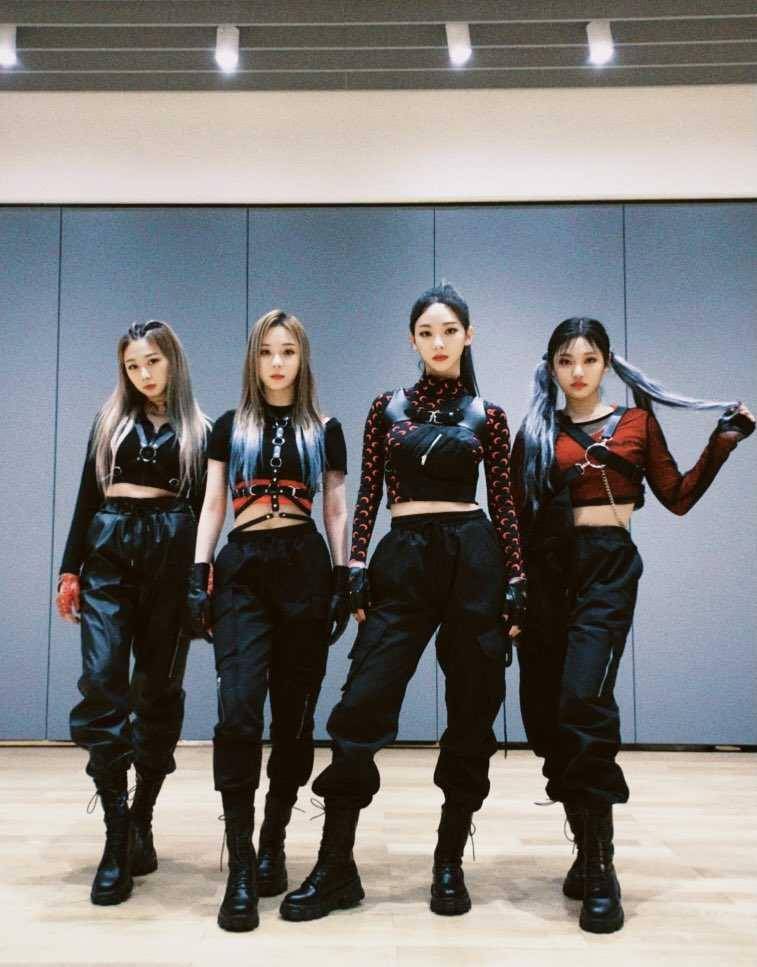 twitter.com/aespa_official