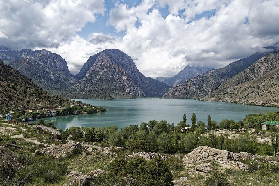 Jarang Didengar Orang, Ternyata Tajikistan Punya 9 Hal Unik Ini, Lho!