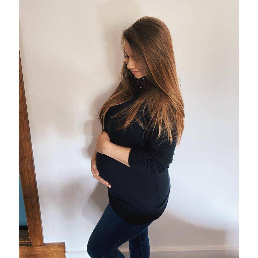 instagram.com/bindisueirwin