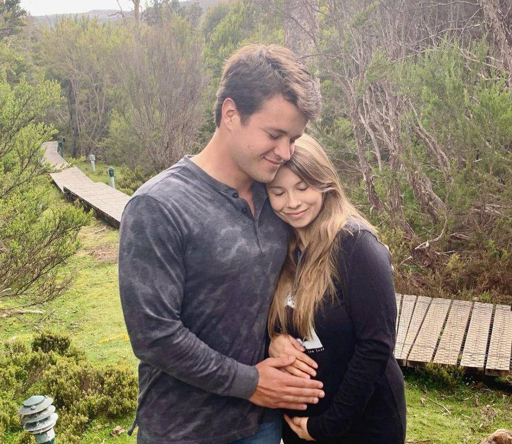 instagram.com/bindisueirwin