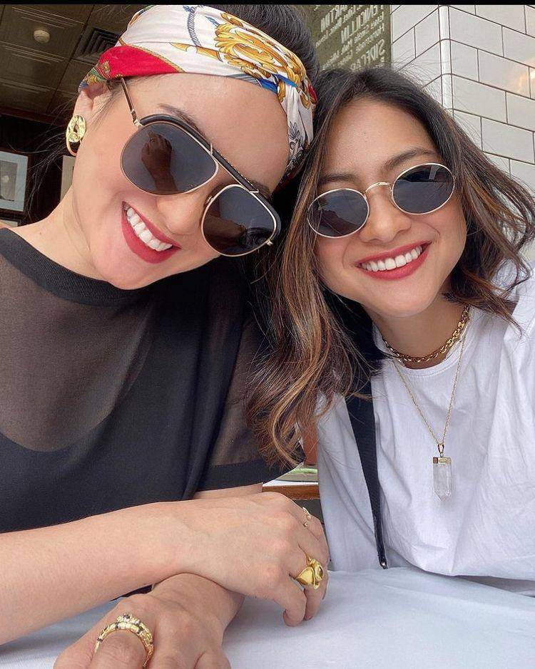 Ririn Ekawati dan Rini Yulianti. instagram.com/ririnekawati