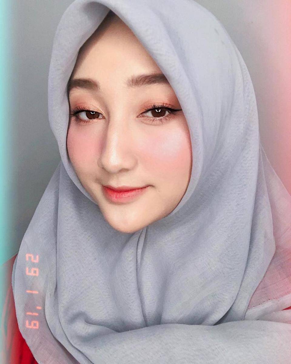 instagram.com/sandrinamazayya