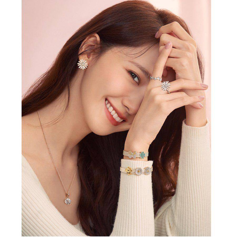 instagram.com/yoona__lim