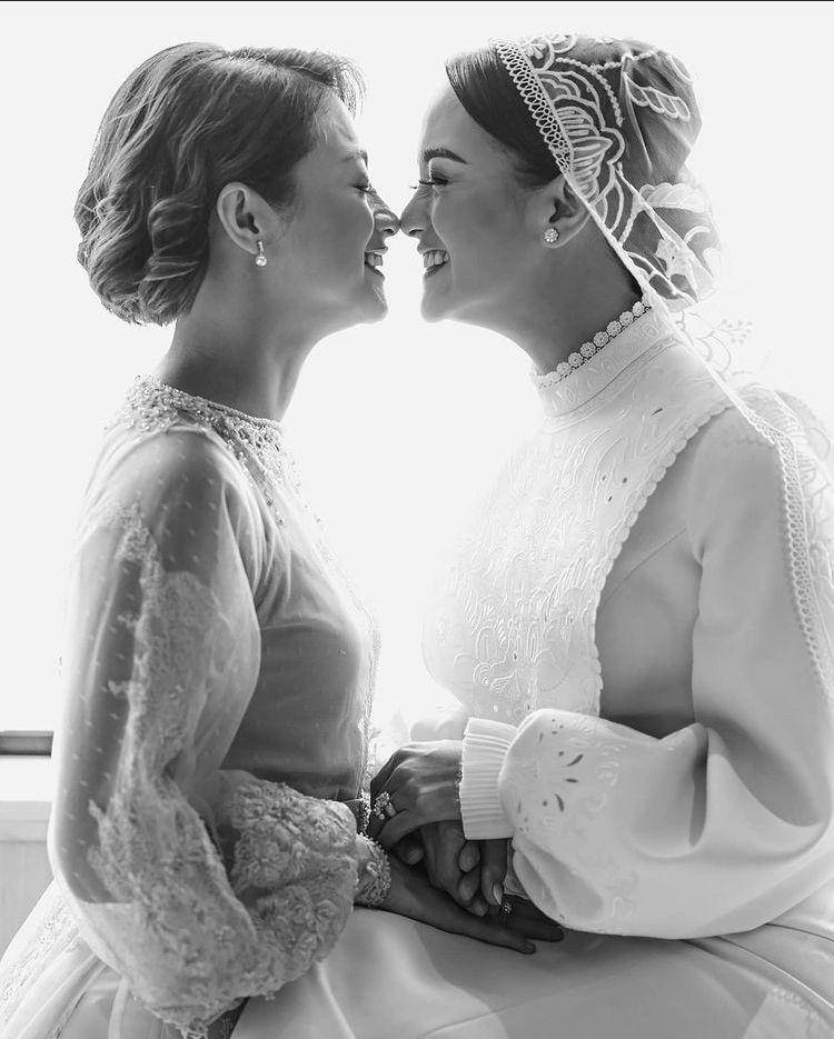 Ririn Ekawati dan Rini Yulianti. instagram.com/riomotret
