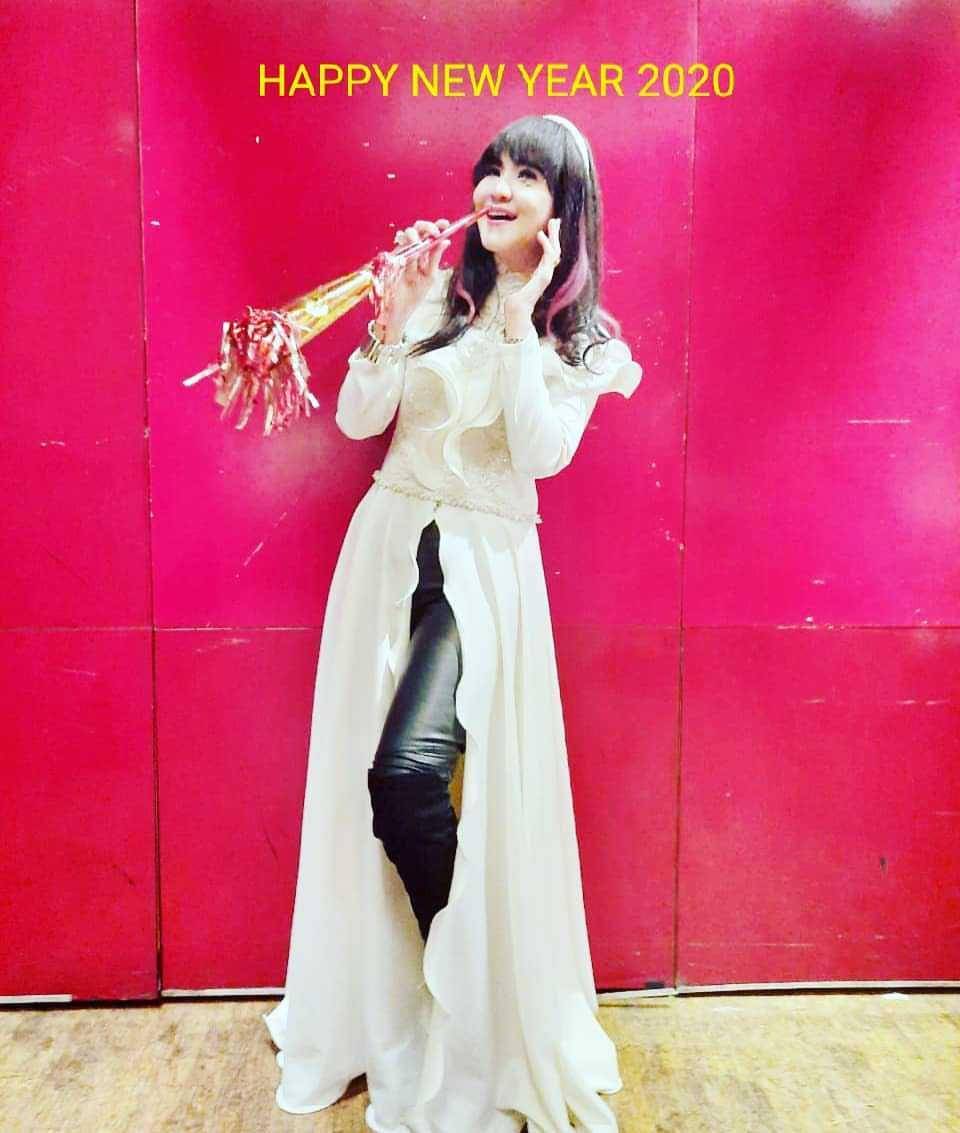 instagram.com/itadyahpurnamasari