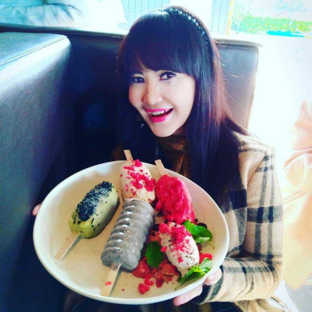 instagram.com/itadyahpurnamasari