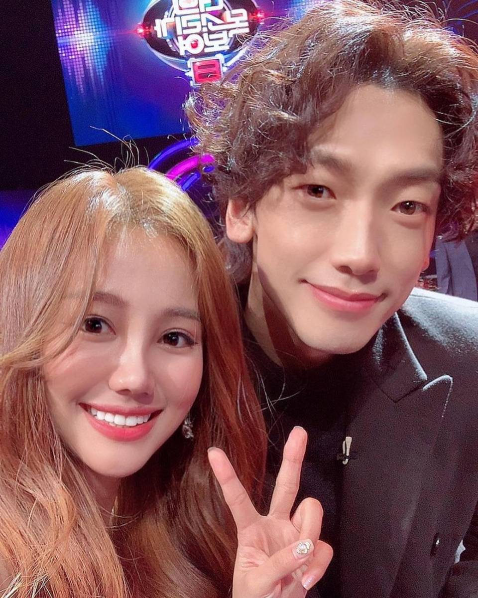 instagram.com/baek_g_hyun
