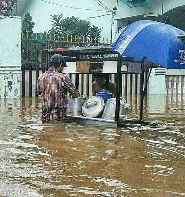 facebook.com/namanya juga O R A N G D A G A N G