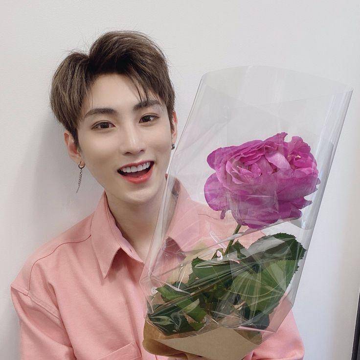 instagram.com/official_in2it