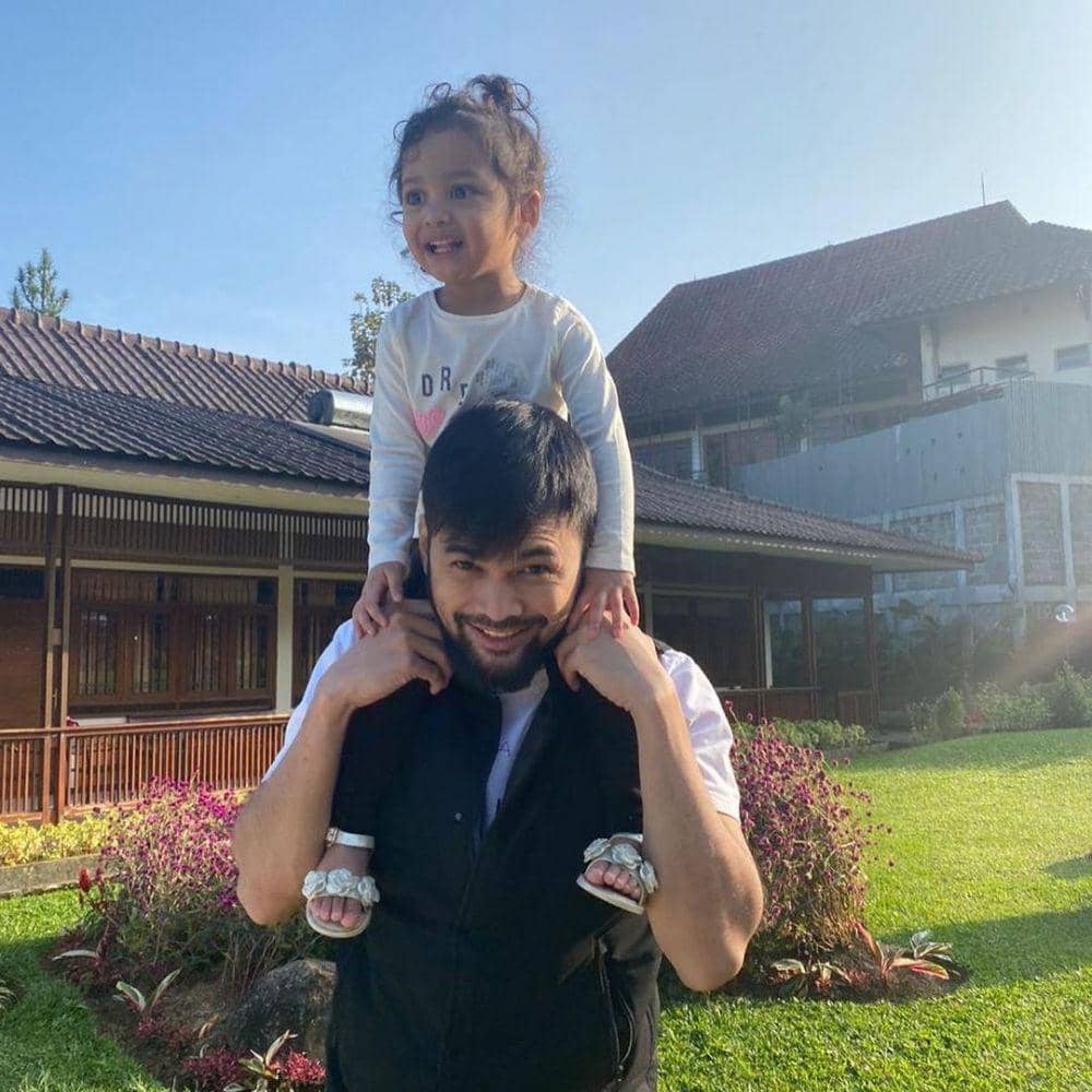 instagram.com/teukuwisnu