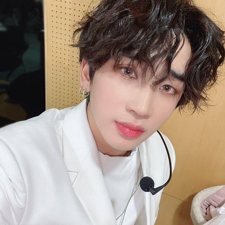 instagram.com/d_crunch_official