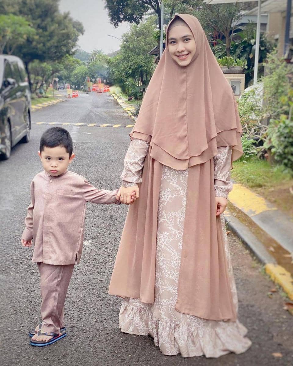 instagram.com/okisetianadewi