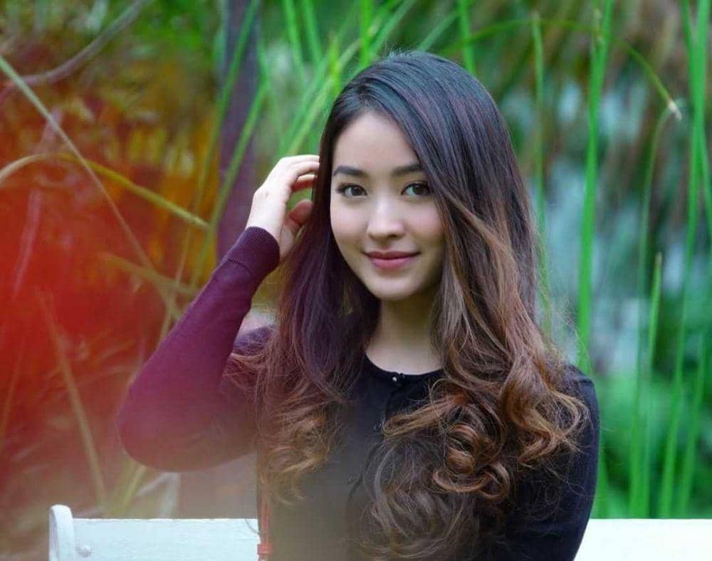 Pernah Tinggal di Gubuk, 7 Fakta Kehidupan Natasha Wilona