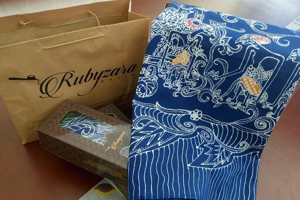 instagram.com/rubyzarabatik