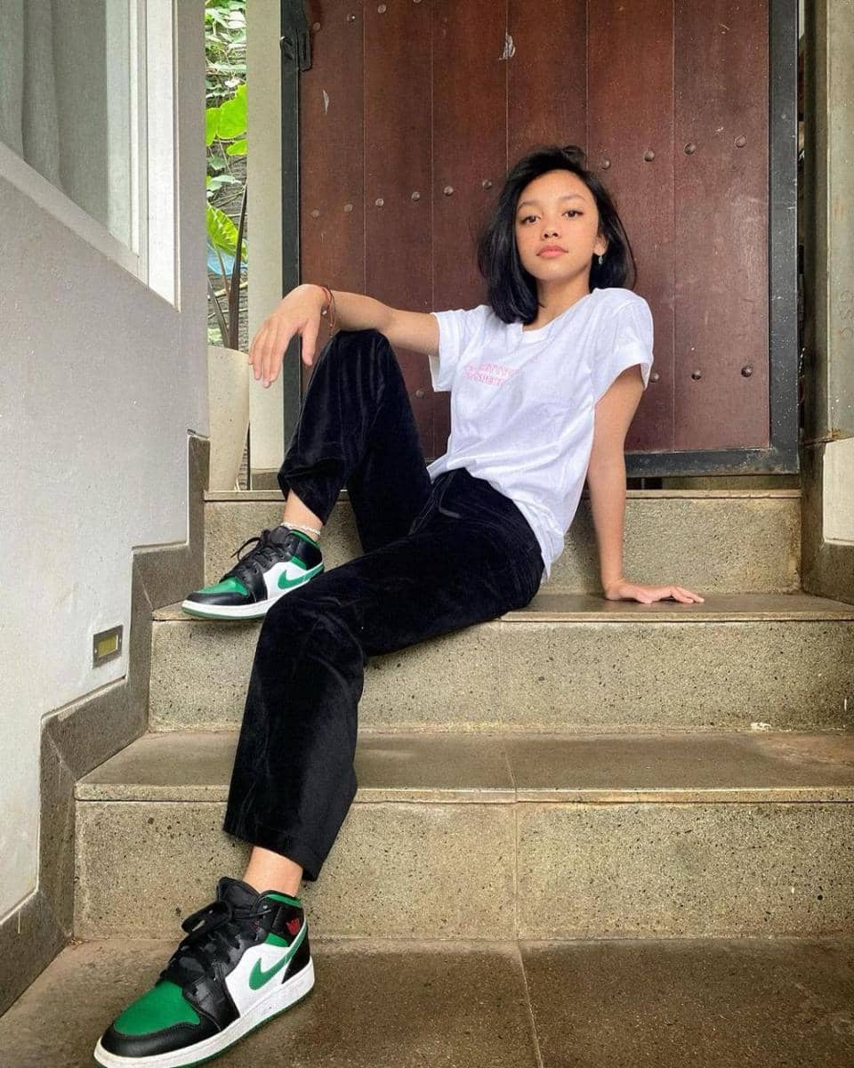 instagram.com/aku_naura