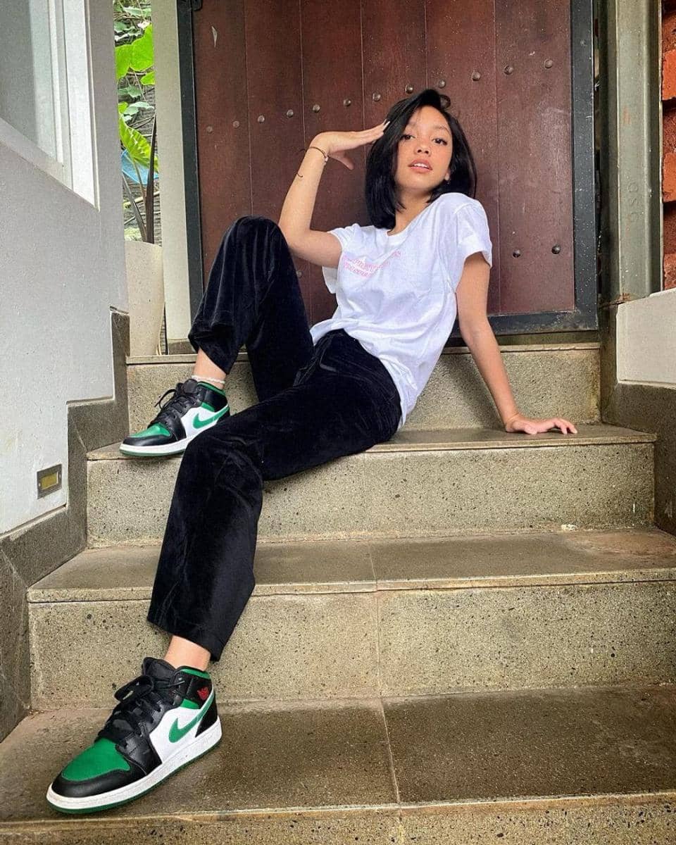 instagram.com/aku_naura