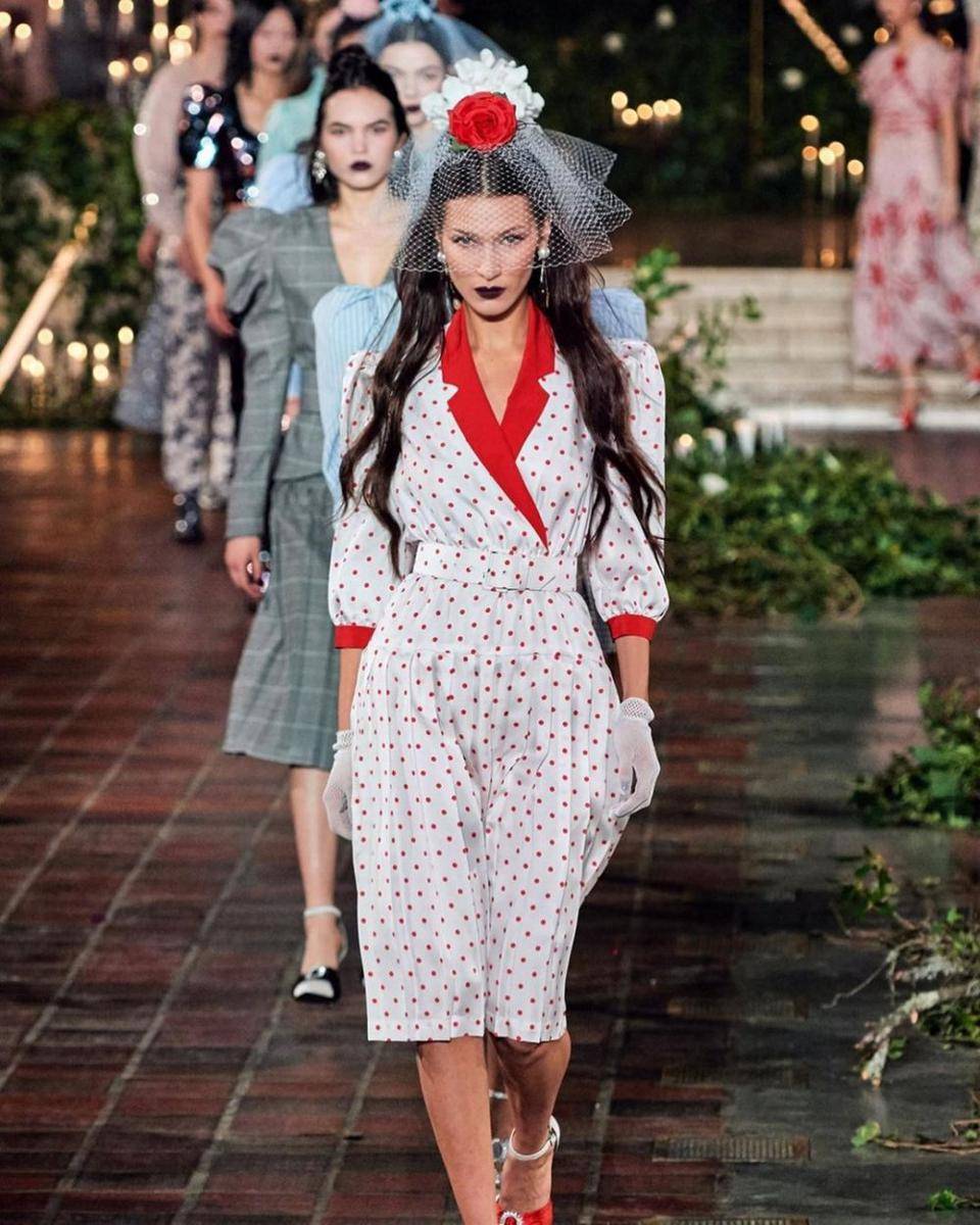 instagram.com/bellahadid