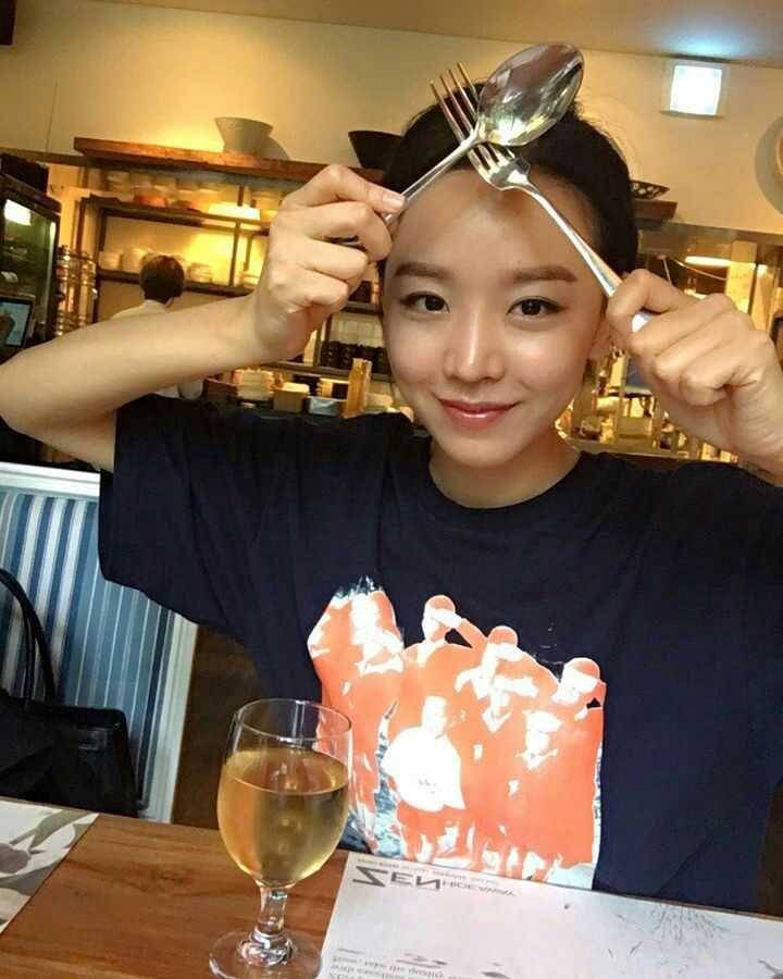 instagram.com/shinhs831