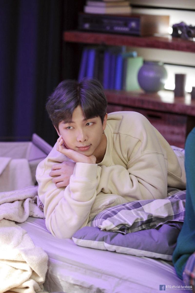 Healing Playlist, Ini 7 Lagu yang Paling Menenangkan dari RM BTS
