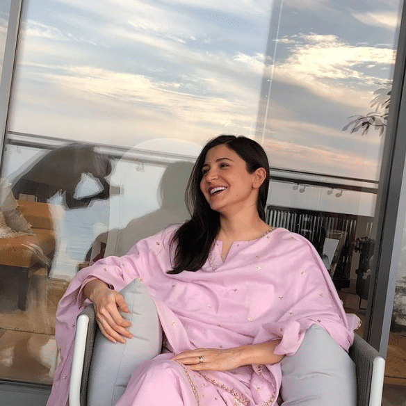 instagram.com/anushkasharma