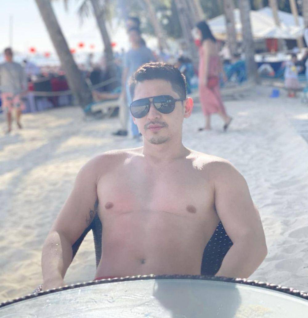 instagram.com/ahronvillena