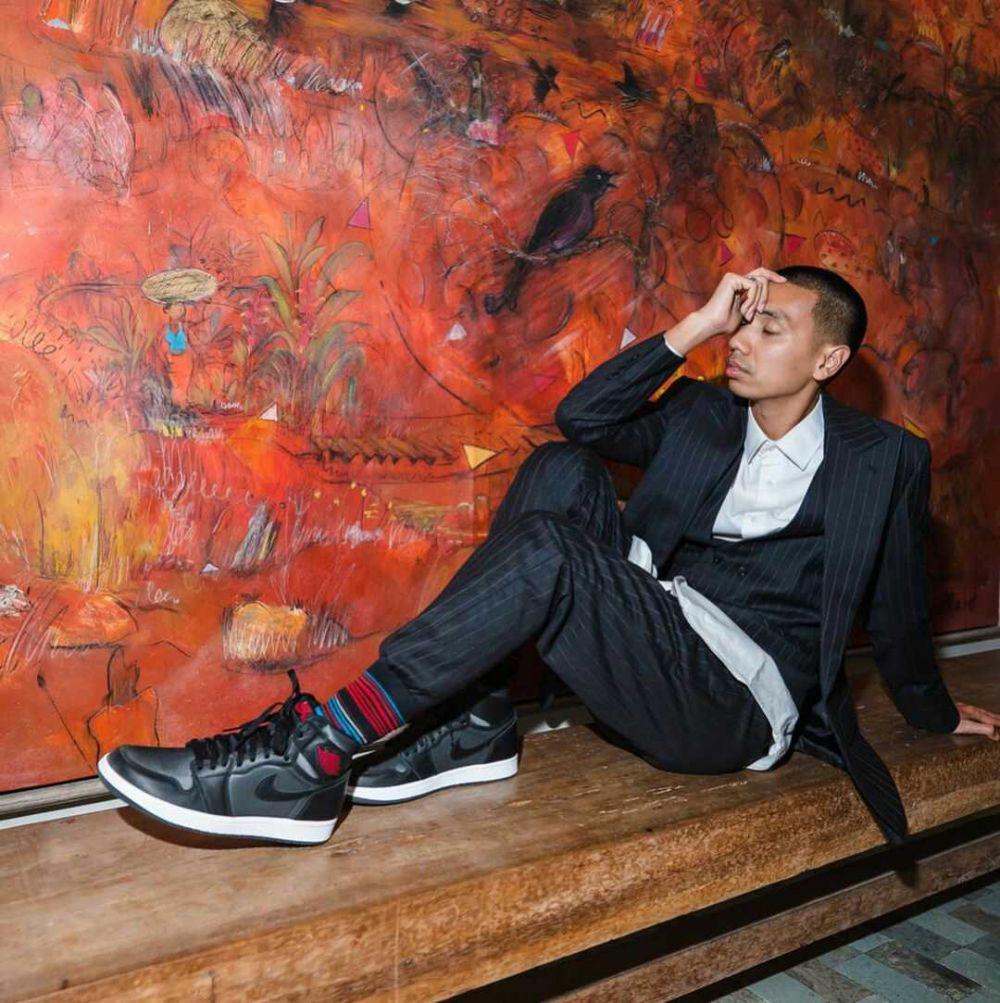 9 Ide Gaya Berpakaian yang Super Kece ala Rayi Putra, Fashionable!