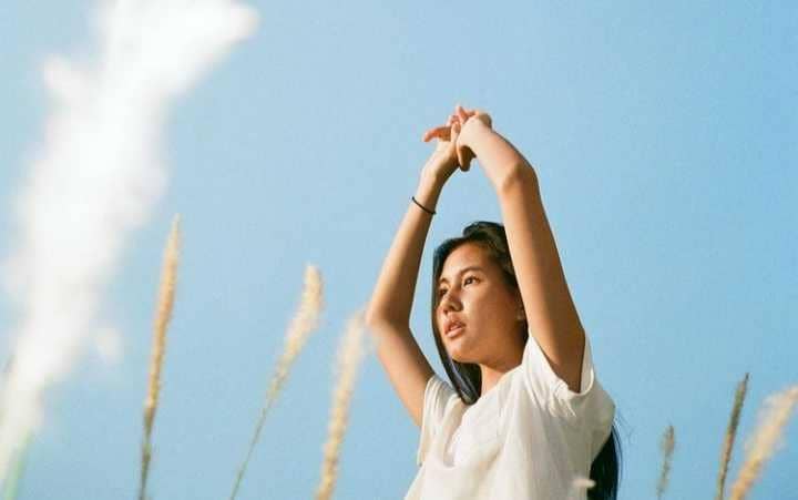 Berusia 22 Tahun, 9 Fakta Shenina Cinnamon yang Makin Sukses di Film