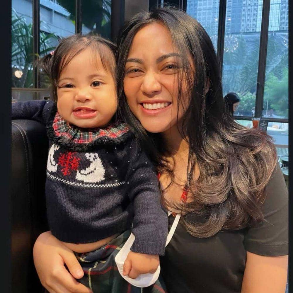 Instagram/rachelvennya