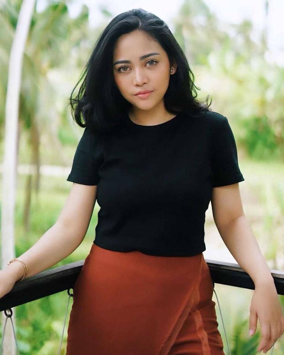 Instagram/rachelvennya