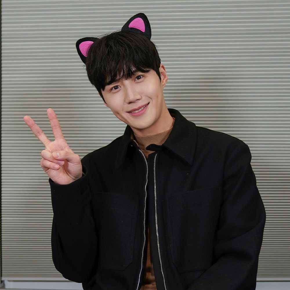 Instagram/kimseonho_staff.diary