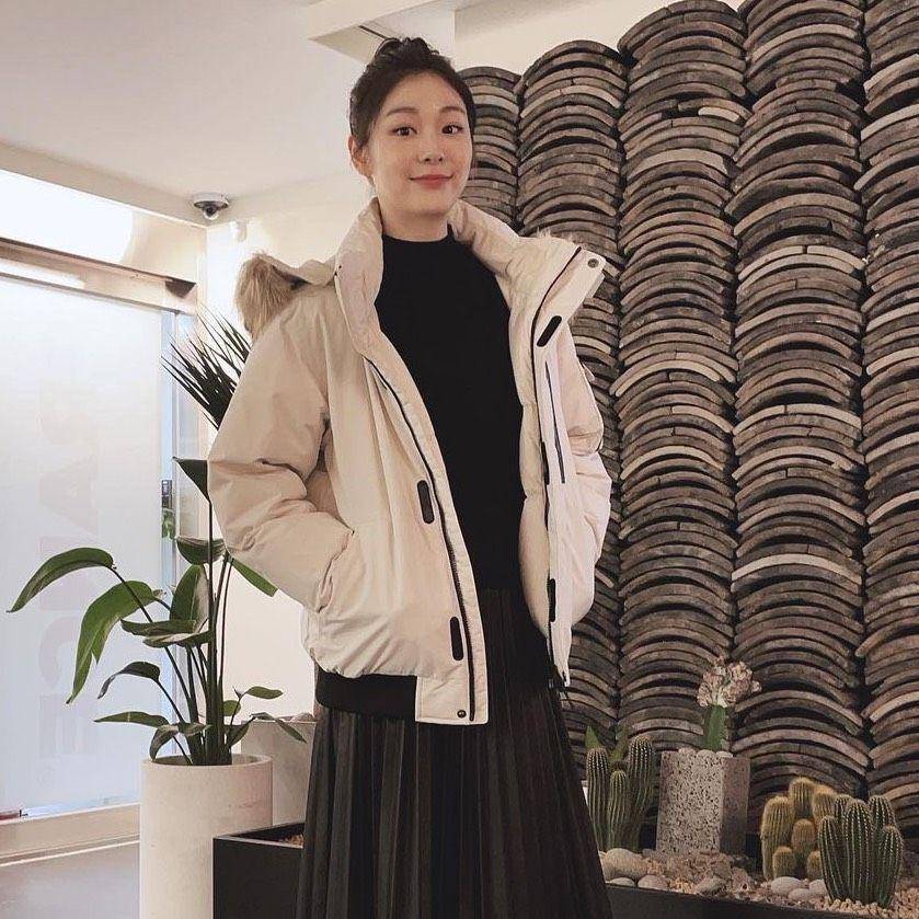 Instagram.com/yunakim