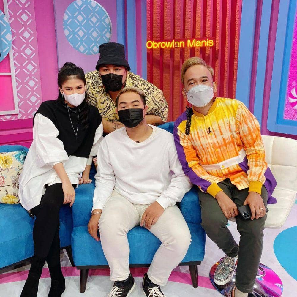 Instagram.com/ririmoeya_