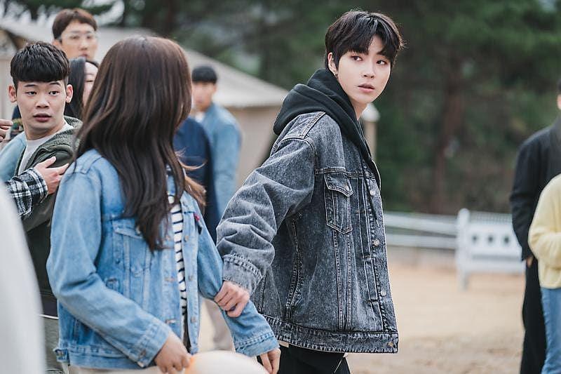instagram.com/iin.hwang